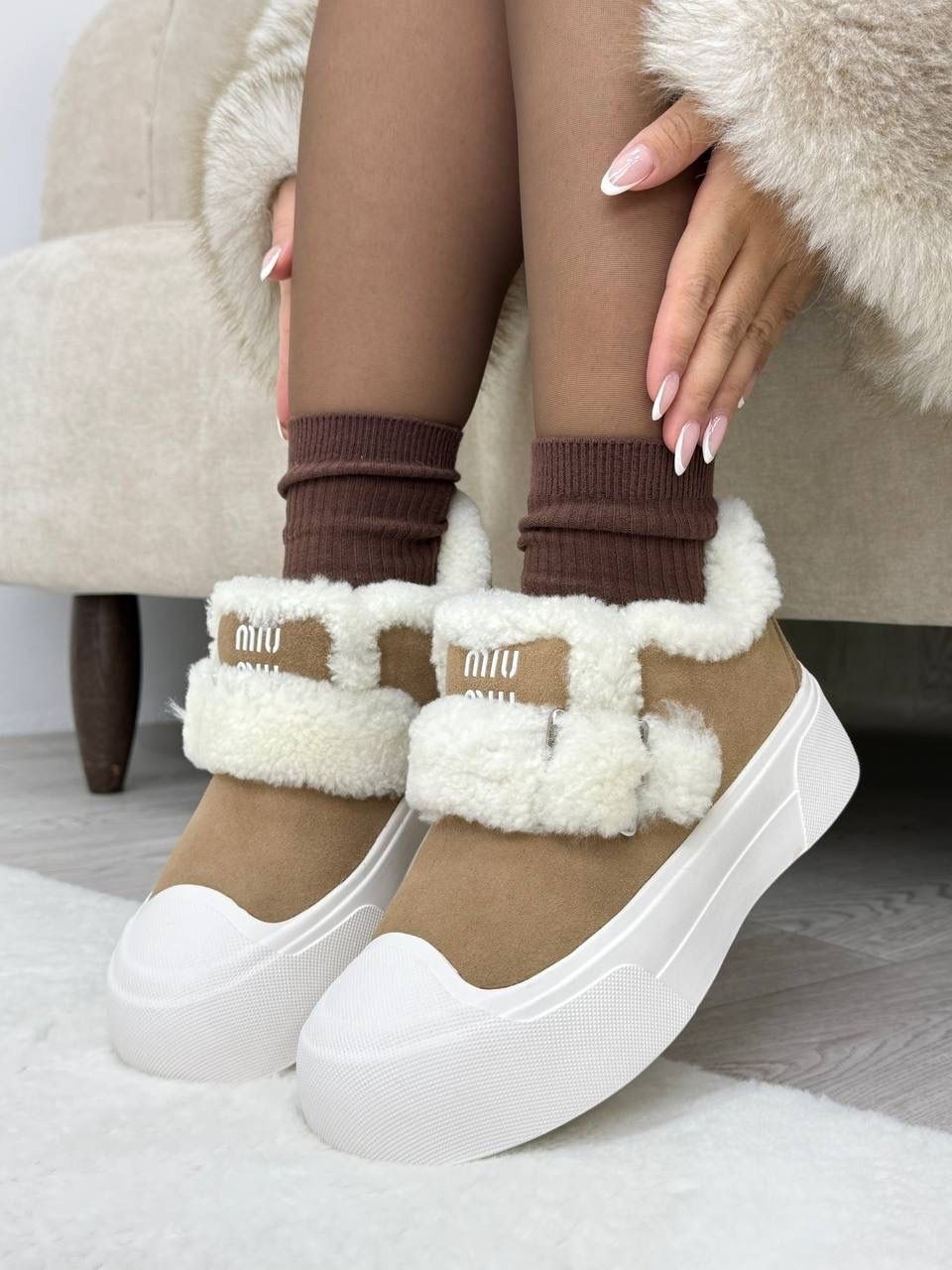 ,брендовые кеды ugg на толстой подошве с мехом,кеды miu miu женские,женские кеды,женская