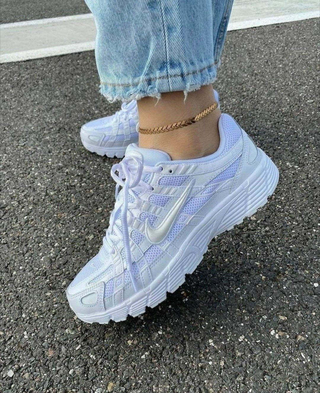 кроссовки,nike кроссовки,кроссовки женскиe,стильные кроссовки,повседневные кроссовки