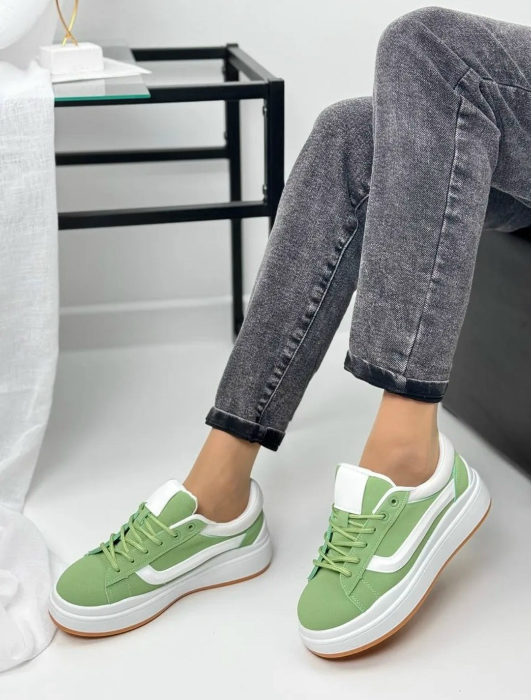 женские кроссовки,белые кроссовки,белые женские кроссовки,,кеды женские белые