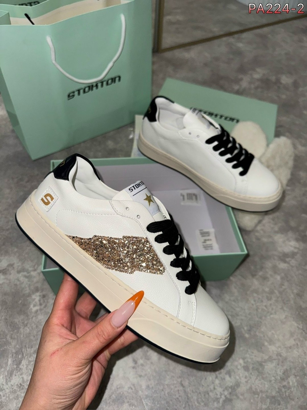 , женская,женские кроссовки,обуви, модная