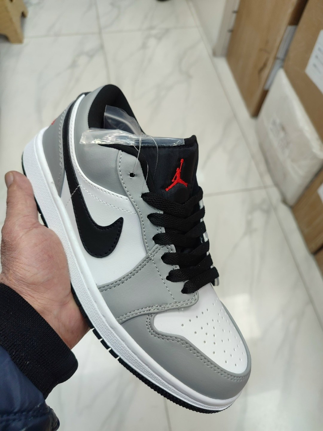 кроссовки мужские nike air jordan 1,кроссовки nike air jordan 1 low,air jordan 1 low shadow toe,nike air jordan 1 low,nike air jordan 1