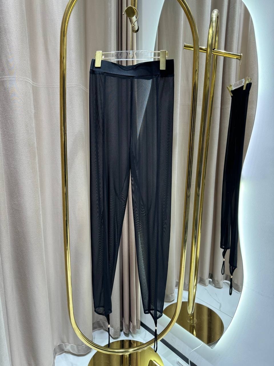 стиль одежды,мода и стиль,жакет из экокожи,женский стиль