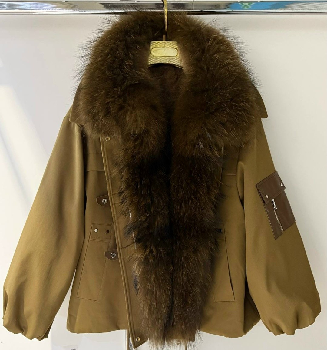 женская зимняя куртка с подкладкой из натурального меха,парка с меховым,парка с лисьим мехом,женская парка,женская зимняя куртка