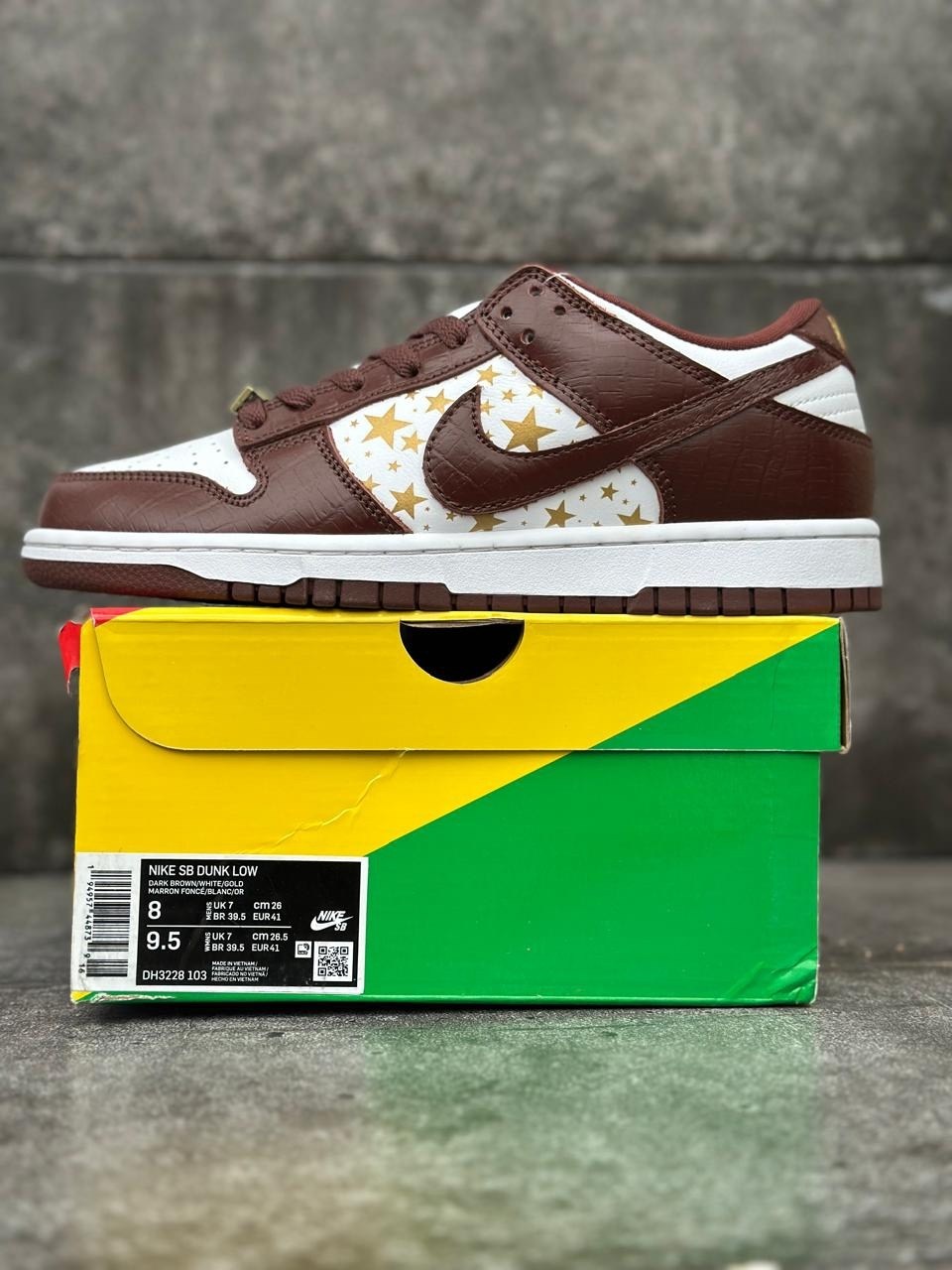 nike sb dunk low brown,nike sb dunk low,dunk low nike,nike dunk low sb x supreme "barkroot brown",nike sb dunk low supreme