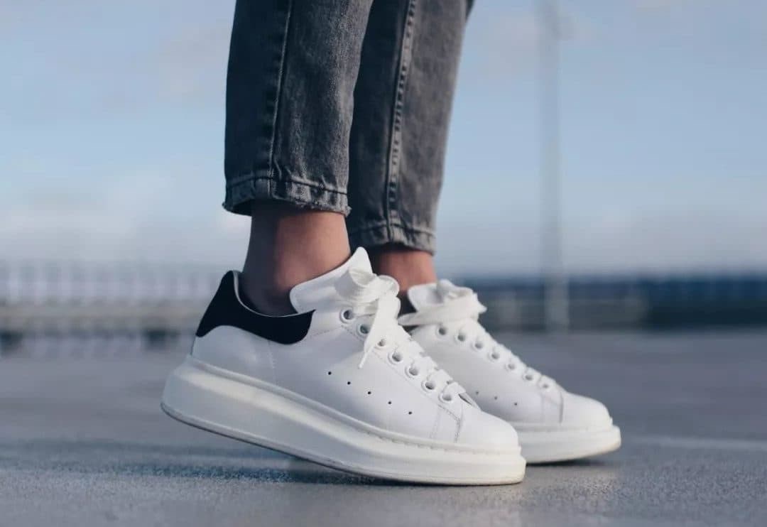 кроссовки александр маккуин женские,александр маккуин кроссовки,,alexander mcqueen кроссовки,alexander mcqueen кеды мужские черные