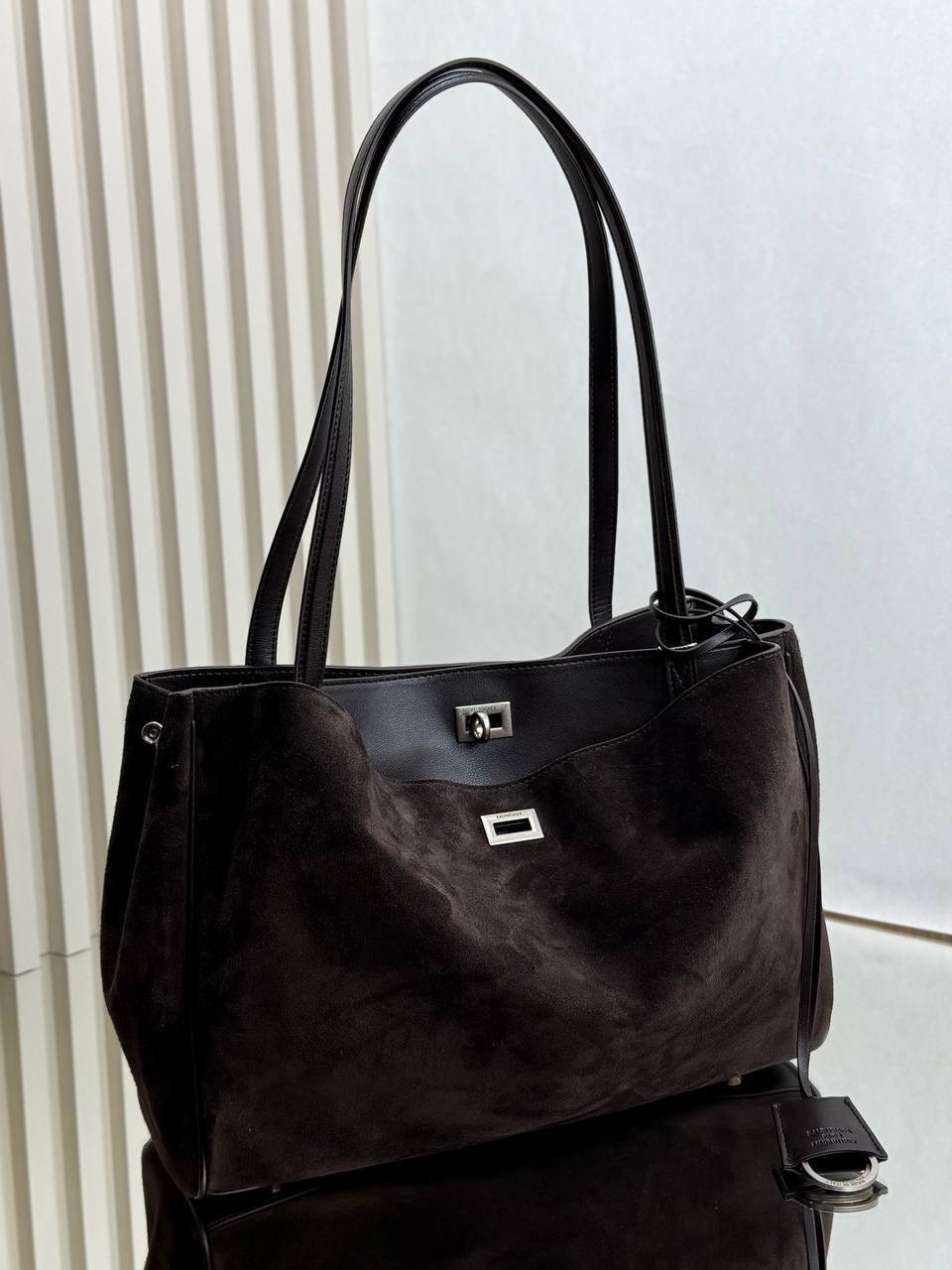 замшевая сумка,женская замшевая коричневая сумка,сумка замшевая коричневая llevalelo,модные замшевые сумки,сумка тоут из замши