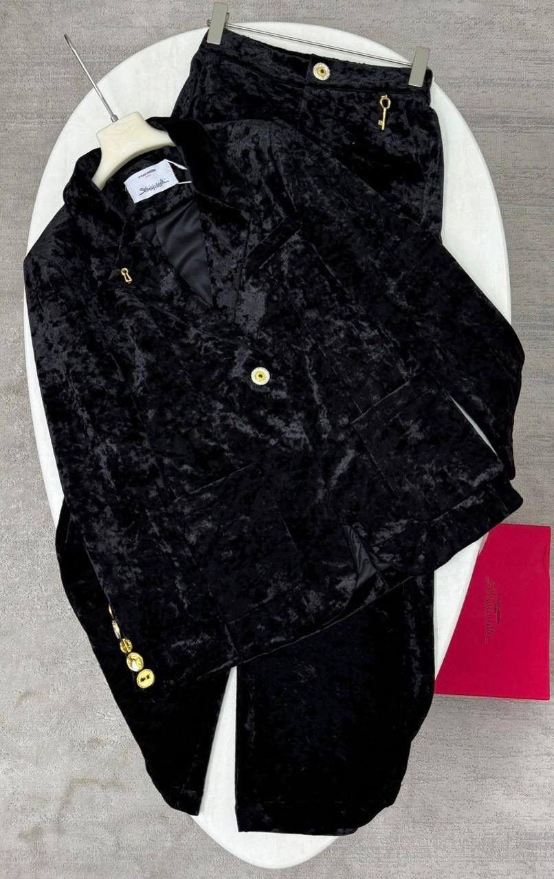 брючный костюм mislana 1169 черный/бархат,брючный костюм sandyna 130518 черный,костюм брючный бархатный классический,модели брючных костюмов из велюра для женщин,брючный костюм buter 2999 черный разме