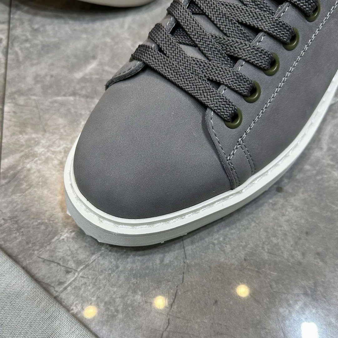 кеды brunello cucinelli,мужские кеды brunello cucinelli серые замшевые с белой подошвой,,мужские кеды,кеды брендовые