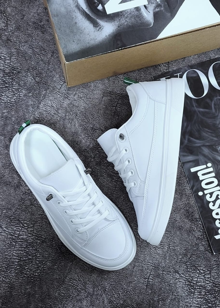 ,женские кроссовки,кроссовки модные,белые кроссовки,кеды женские