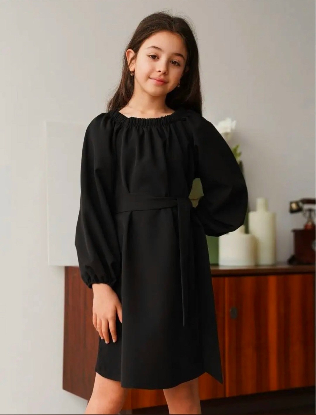 фасон платьев,платье с поясом,платье нарядное,платье модное,платье девочек