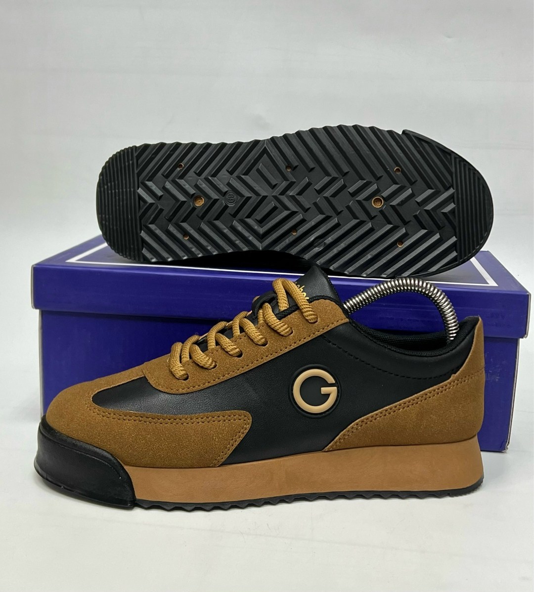 ,мужская ,спортивная ,обуви,брендовая