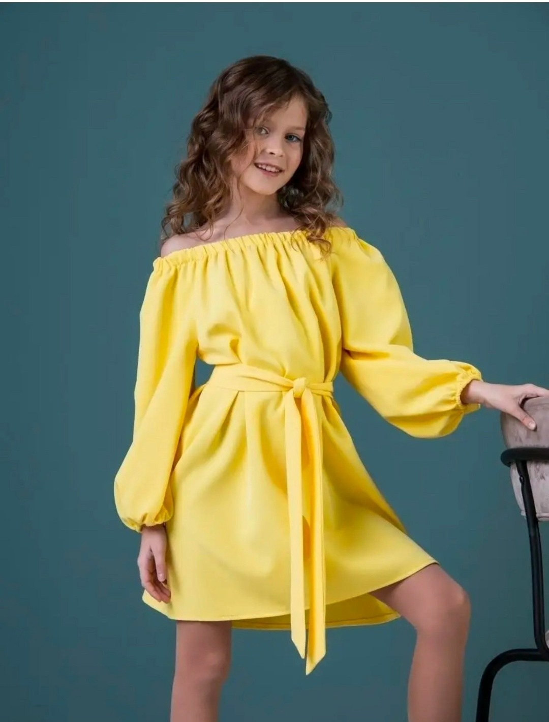 фасон платьев,платье с поясом,платье нарядное,платье модное,платье девочек