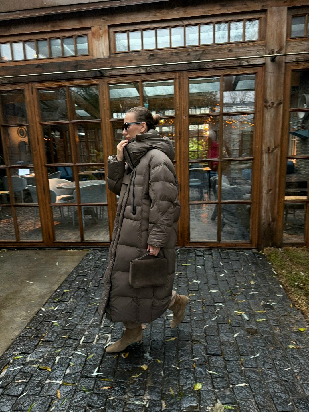 пуховики,пуховик зимний длинный с капюшоном оверсайз anna grakova,пуховик torriss,женские пуховики,длинный пуховик