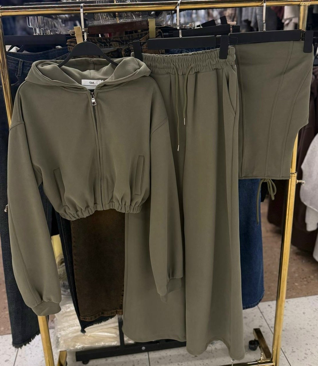 модные костюмы,брюки комплект,длинные брюки,костюм коричневый,женские комбинезоны