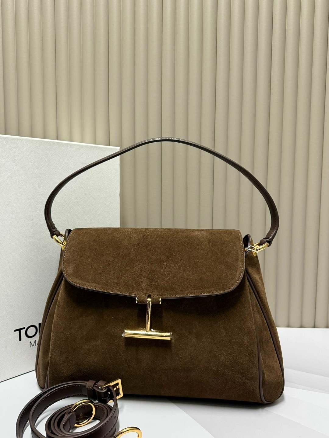 замшевая сумка,роскошная сумка из замши balenciaga rodeo,женская сумка замшевая,женская сумка,сумка