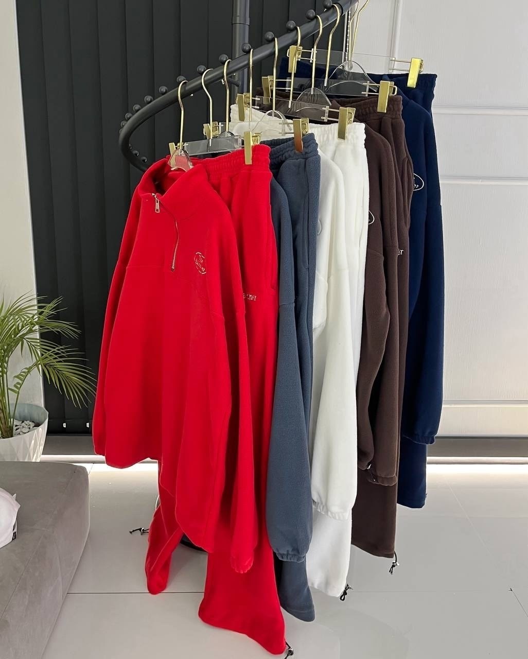 спортивный костюм,спортивный костюм женский,женский костюм,костюм красный,спортивный костюм флис