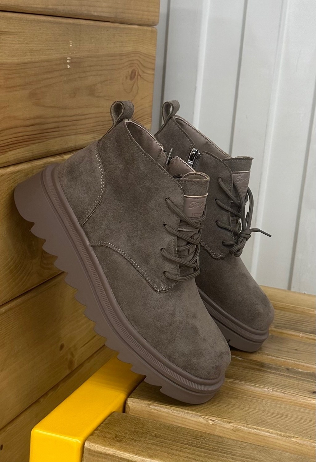 ,ботинки,мужские ботинки,замшевые ботинки,модные ботинки