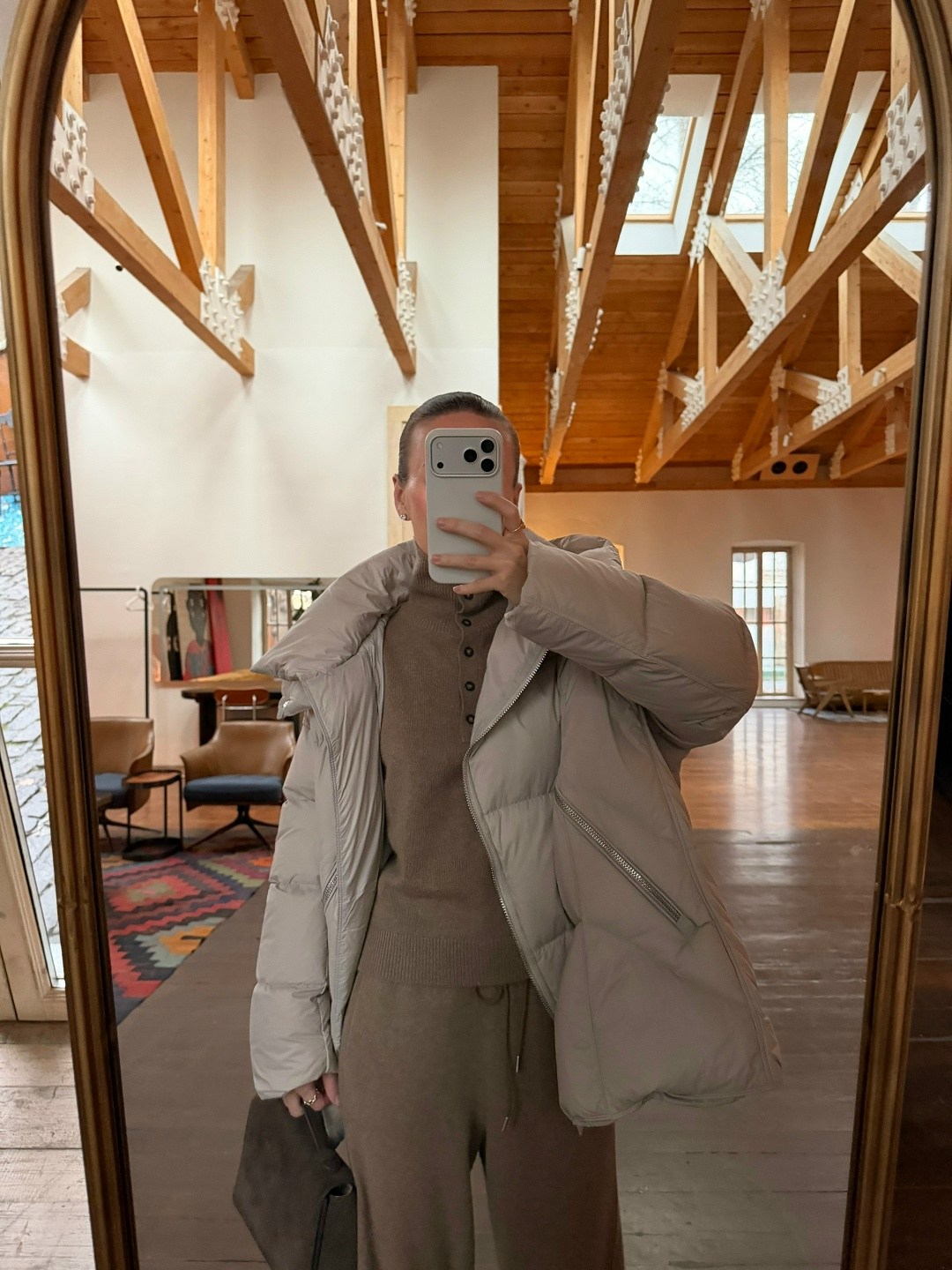 пуховик,женская зимняя куртка,куртка оверсайз,мягкий женский пуховик umi mao,пуховик женский