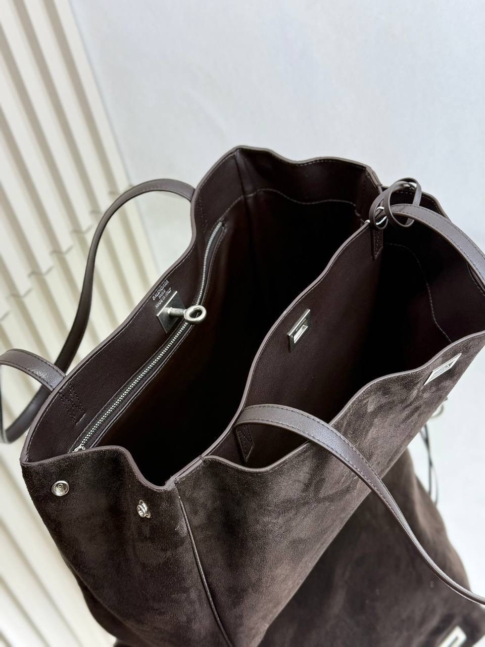 замшевая сумка,женская замшевая коричневая сумка,сумка замшевая коричневая llevalelo,модные замшевые сумки,сумка тоут из замши