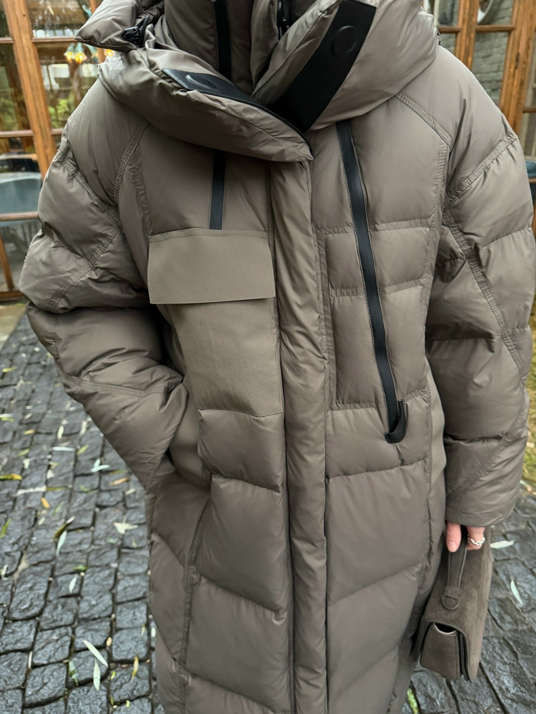 пуховики,пуховик зимний длинный с капюшоном оверсайз anna grakova,пуховик torriss,женские пуховики,длинный пуховик