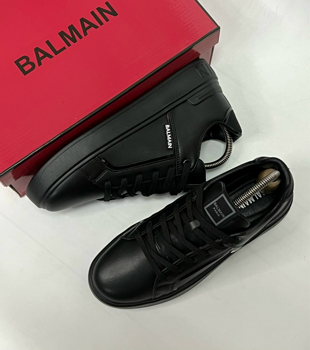 мужские кожаные кроссовки balmain b-court,кроссовки balmain мужские,мужские кожаные кроссовки balmain 2025-2025 черные,balmain кроссовки,кожаные кроссовки balmain чёрного цвета