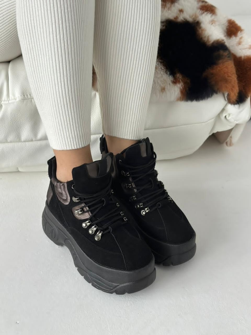,массивные кроссовки,черные кроссовки,женские кроссовки,зимние кроссовки на платформе