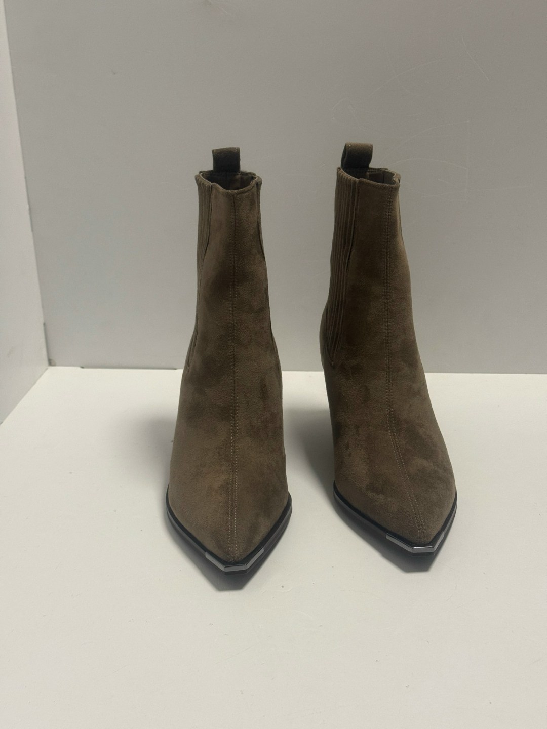 ,ковбойские замшевые ботильоны dewina isabel marant бежевый,ботильоны женские,замшевые ботильоны,ботильоны