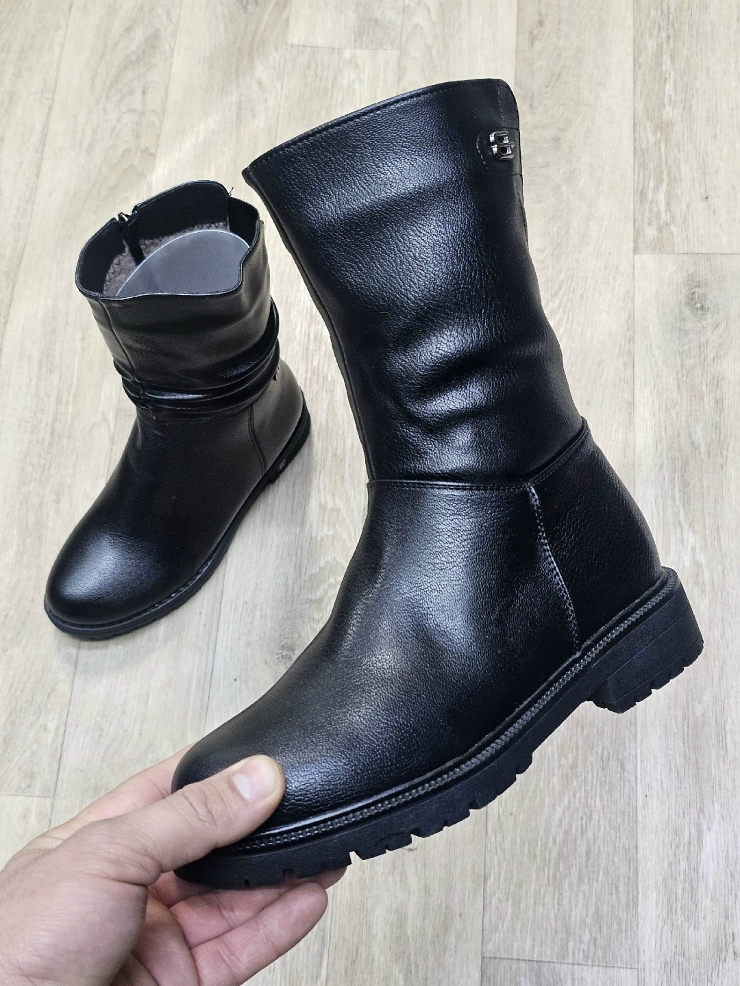 женские полусапоги натуральная кожа натуральный мех gugu германия,полусапожки женские зимние кожаные на натуральном меху,,ботинки зимние женские натуральная кожа,женские зимние кожаные ботинки на