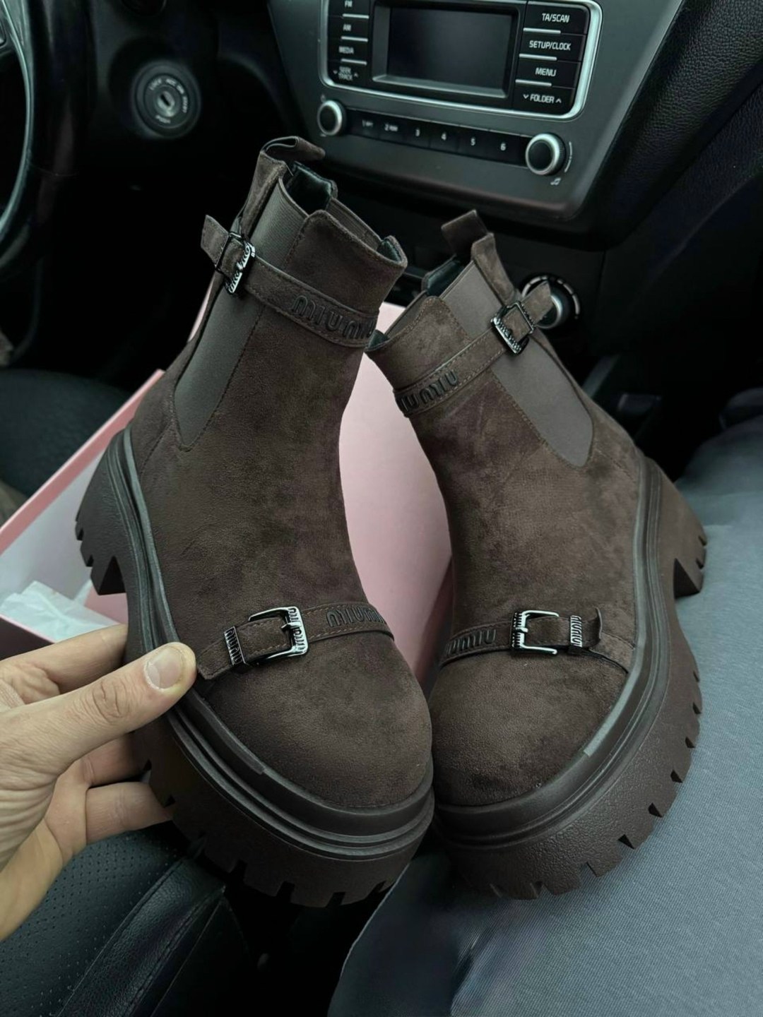 ,женские ботинки,женская ,ботинки miu miu,женские зимние ботинки