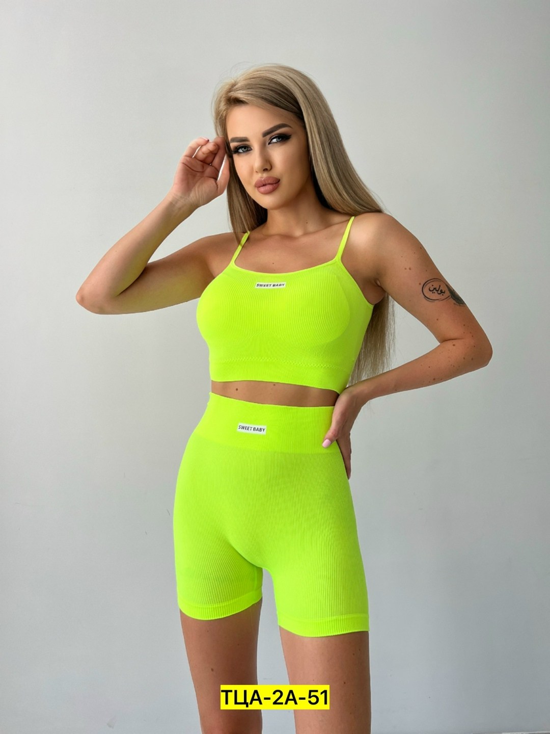 спортивный комплект топ и шорты,костюм спортивный комплект топ,костюм спортивный комплект топ и шорты,трикотажные костюмы,костюмы спортивные женские