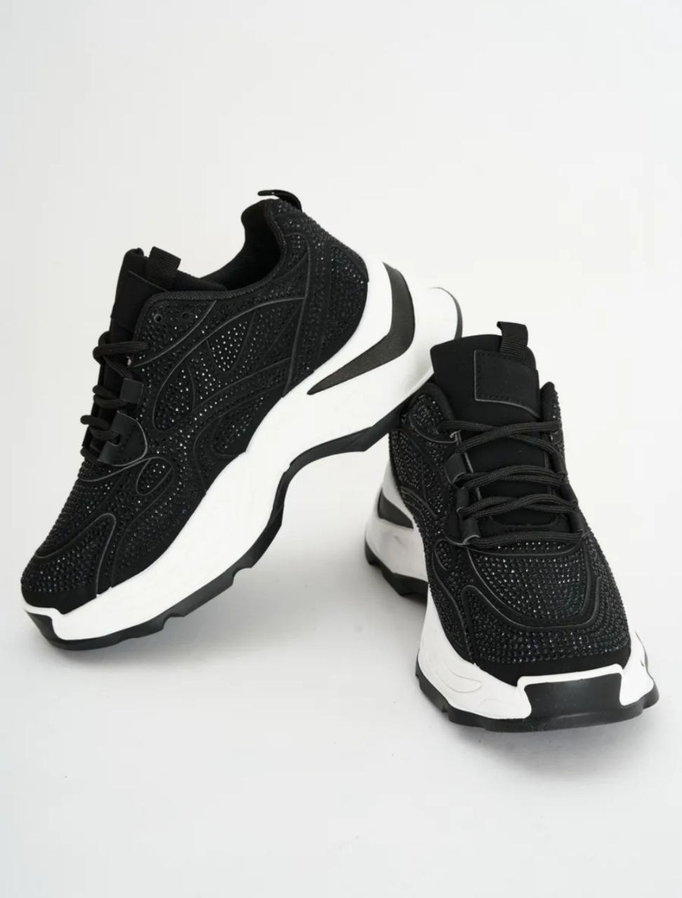 ,кроссовки женскиe,черные кроссовки,спортивная ,черные женские кроссовки