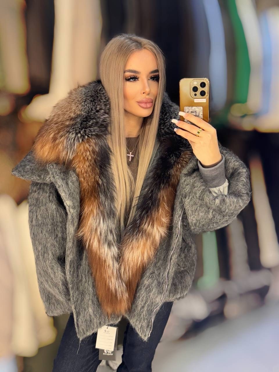 пуховики с натуральным мехом,джинсовая куртка с мехом,куртка с натуральным мехом,джинсовая куртка с мехом песца,джинсовка с мехом песца