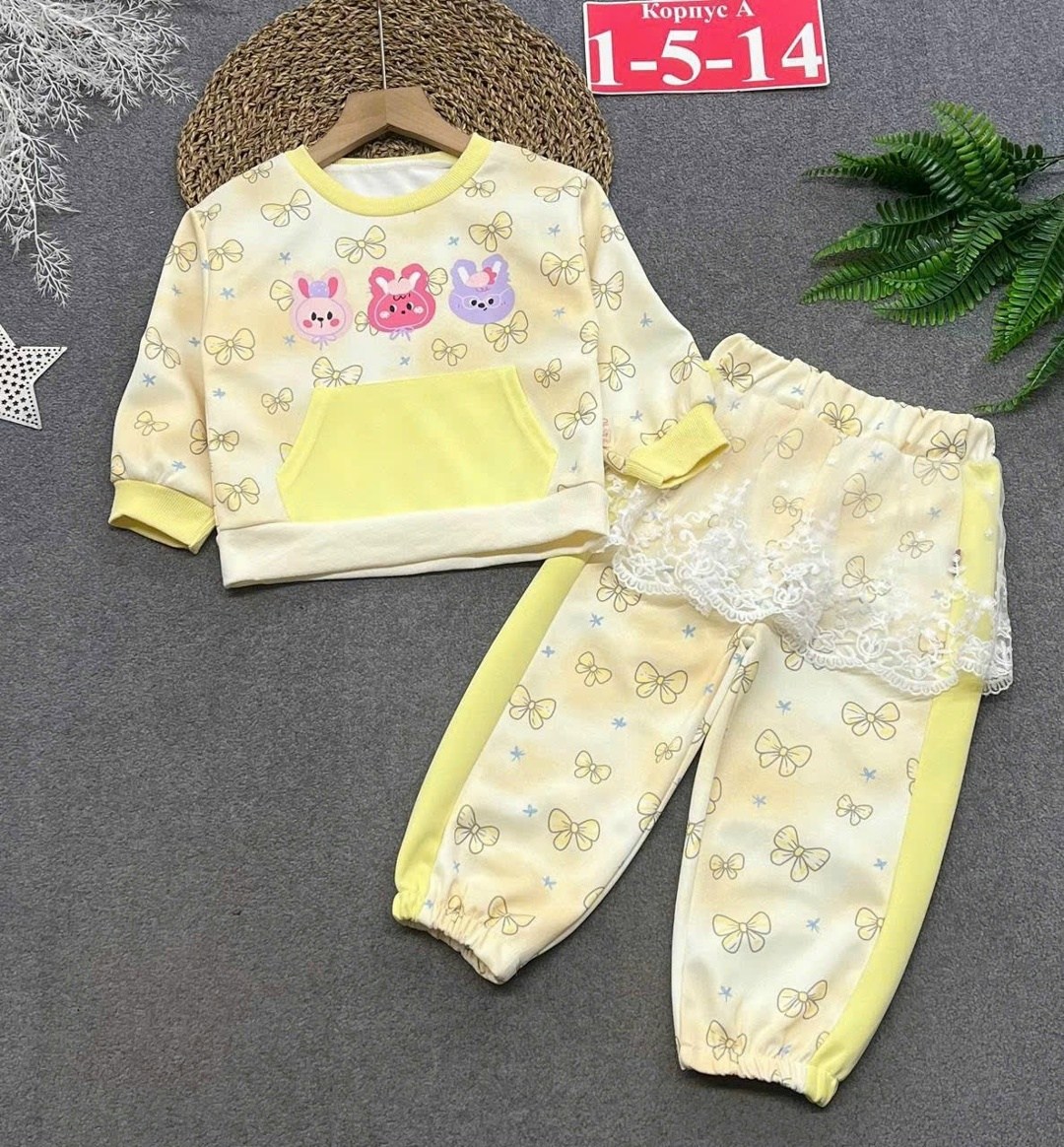 костюм для девочек,одежда для девочки,комплекты для девочки,джемпер для девочек,детские костюмы