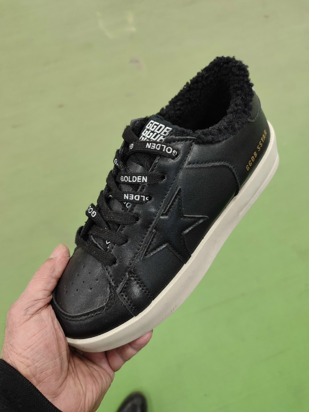 ,кеды golden goose,кроссовки с мехом,golden goose зимние кеды женские,кроссовки golden goose