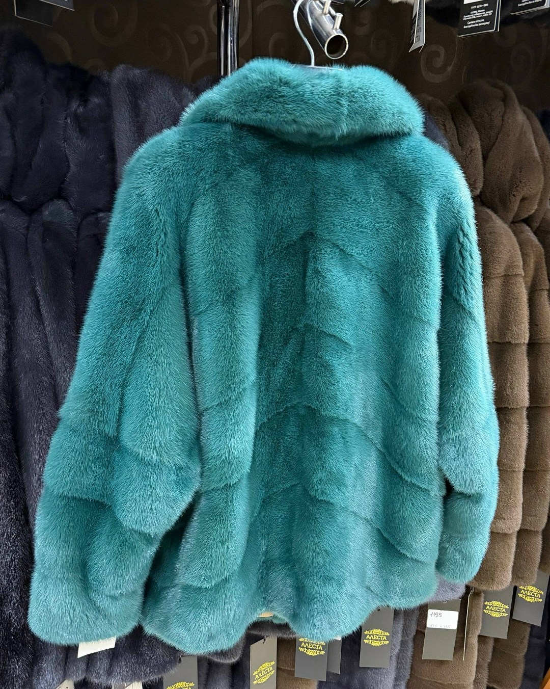 женская норковая шуба,норковая шуба,шубка из меха норки,шубка из меха импортной норки,шуба из норки с английским воротником цвет тиффани