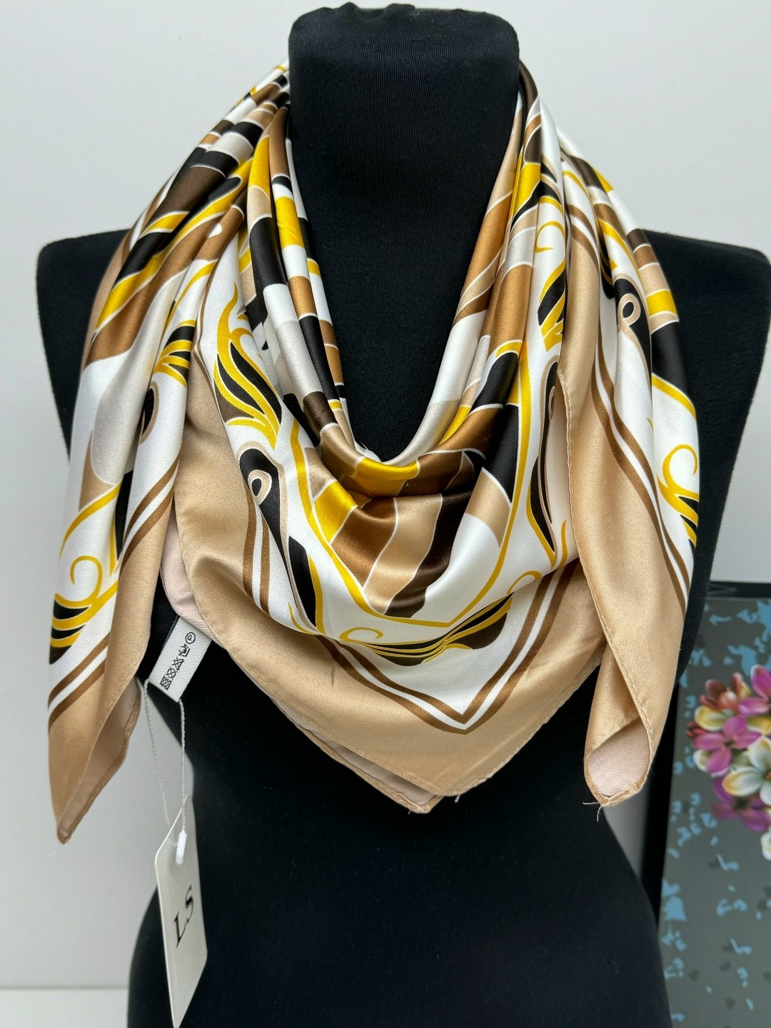 шелковый женский платок,платки шелковые,платки женские,платки шарф,атласный платок