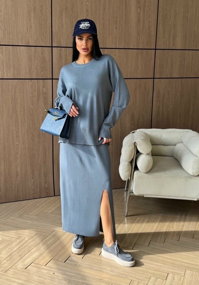 костюм с длинной юбкой трикотажный smidi цвет серый,костюм двойка трикотажный вязаный с юбкой,костюм с длинной юбкой трикотажный smidi,трикотажный костюм,вязаный костюм с джемпером и юбкой в сером цве