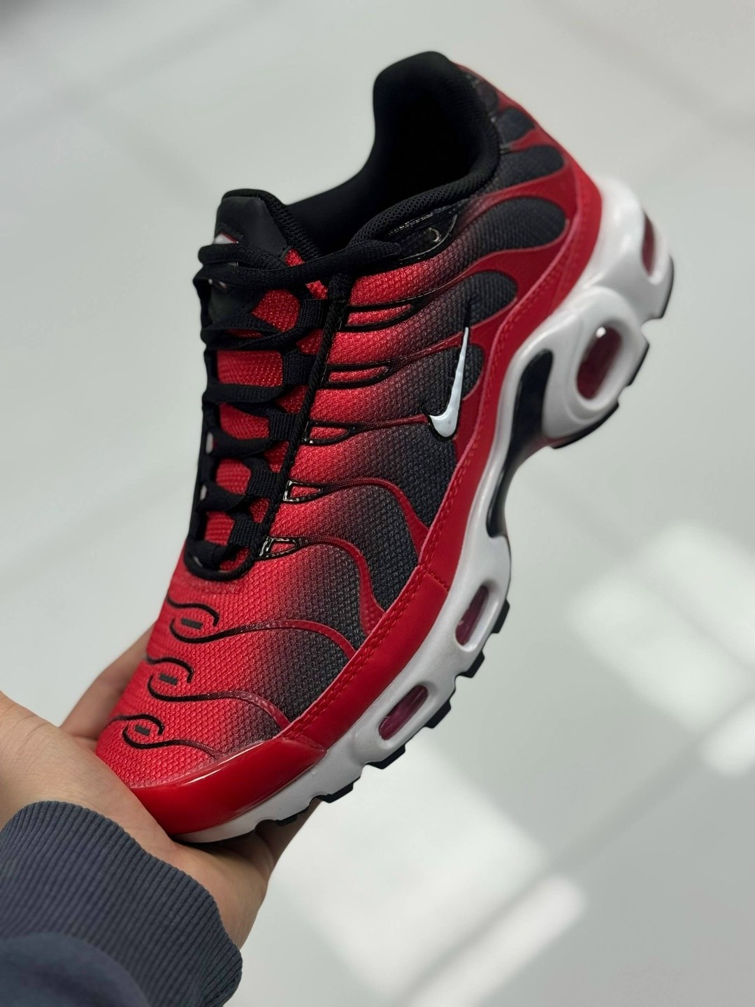 кроссовки nike air max plus tn,nike air max tn plus,кроссовки nike air max plus,кроссовки,nike air max tn