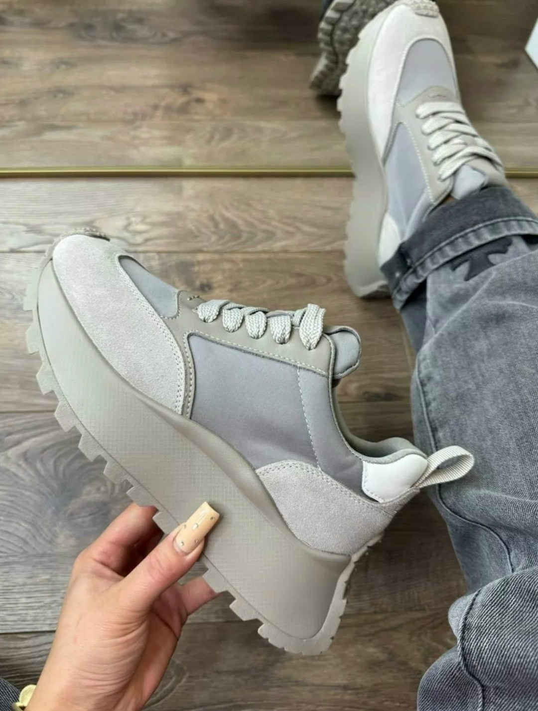 женские кроссовки,,кроссовки женские модные,кроссовки бежевые,кроссовки для женщин