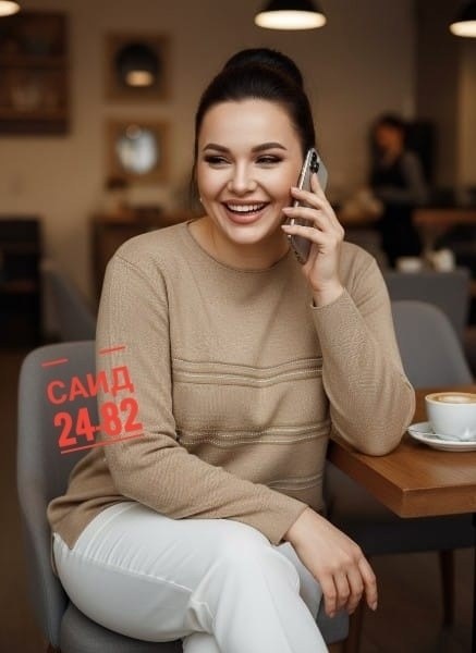 ганеева луиза тюмень,женщин,свитер,девушек,девушка говорит по телефону
