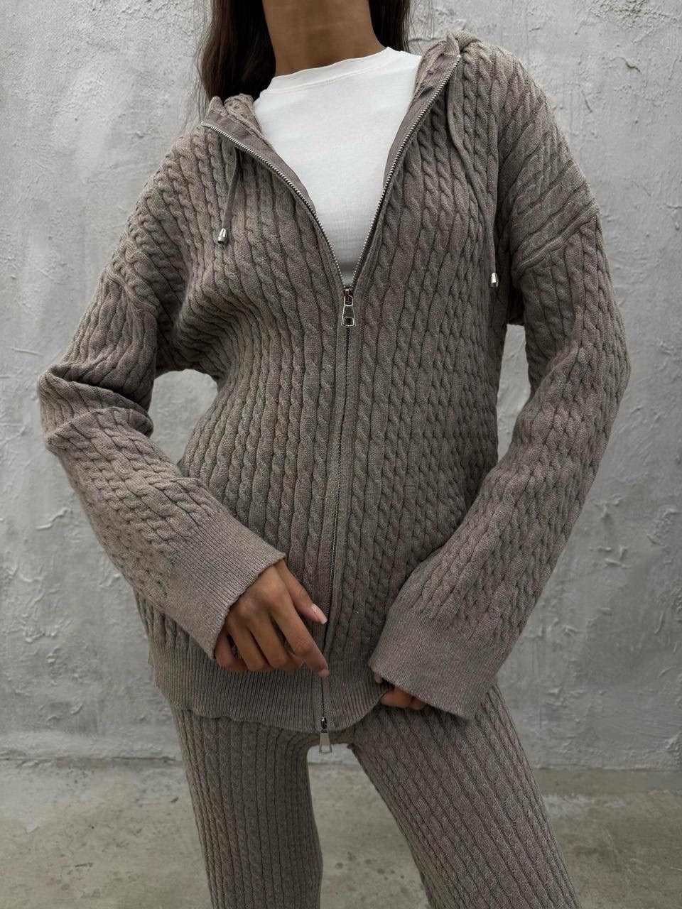 костюм теплый вязаный оверсайз лапша с брюками allamoda,костюм женский: свитер и штаны (one size 42-48) арт. 1385090,костюм вязаный теплый с брюками,костюм вязаный,костюм теплый вязаный оверсайз лапша