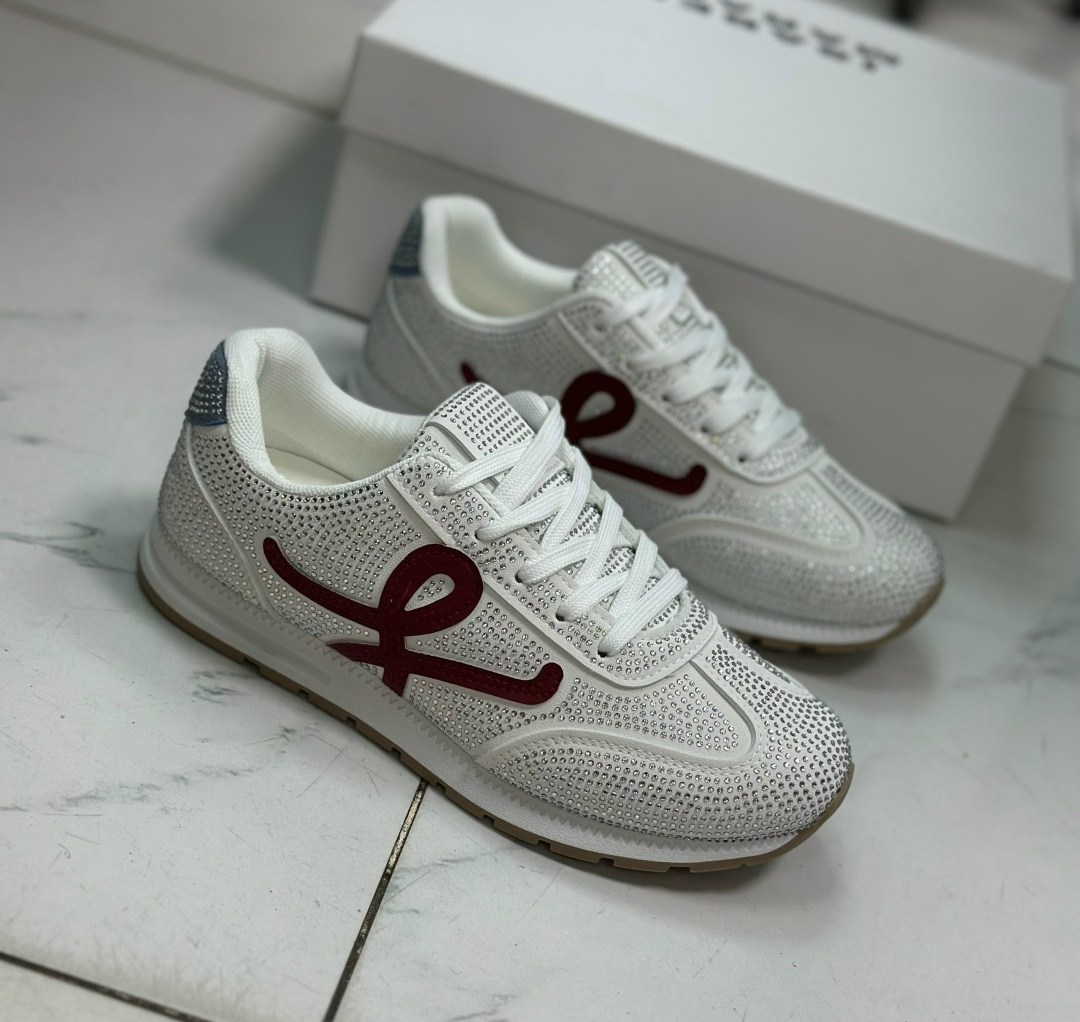 кроссовки женскиe,кроссовки,кроссовки тренд,спортивная ,луи виттон кроссовки женские