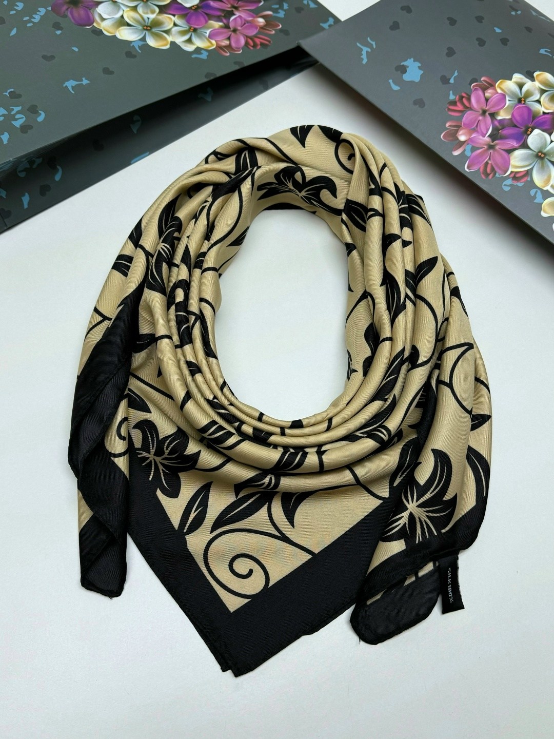 шелковый платок 100х100,платки шелковые,тонкиe платки,упаковка для шелкового платка,женские платки шелковый