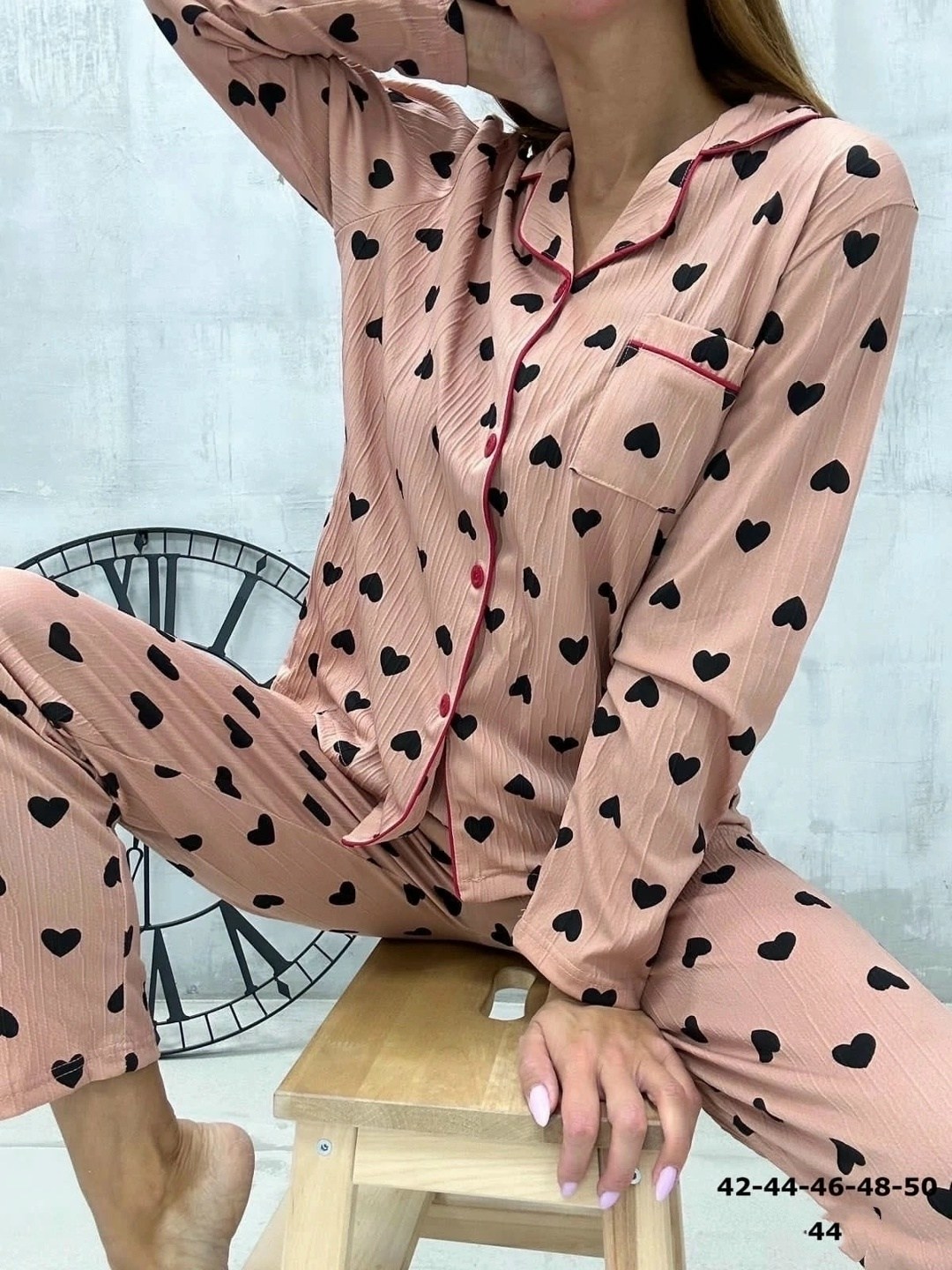 стильная женская пижама,пижамы женски,пижама со штанами и рубашкой в сердечко moolmeyno,пижама женская,пижама розовая