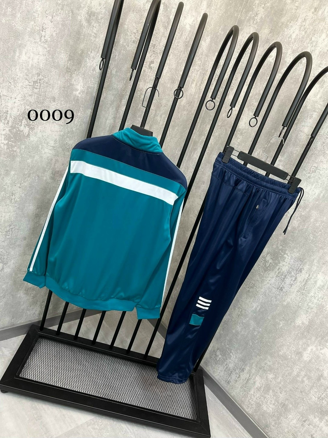 спортивный костюм адидас,спортивный костюм adidas originals,мужской спортивный костюм adidas,спортивный костюм adidas из 90-х,адидас строгий костюм спортивный