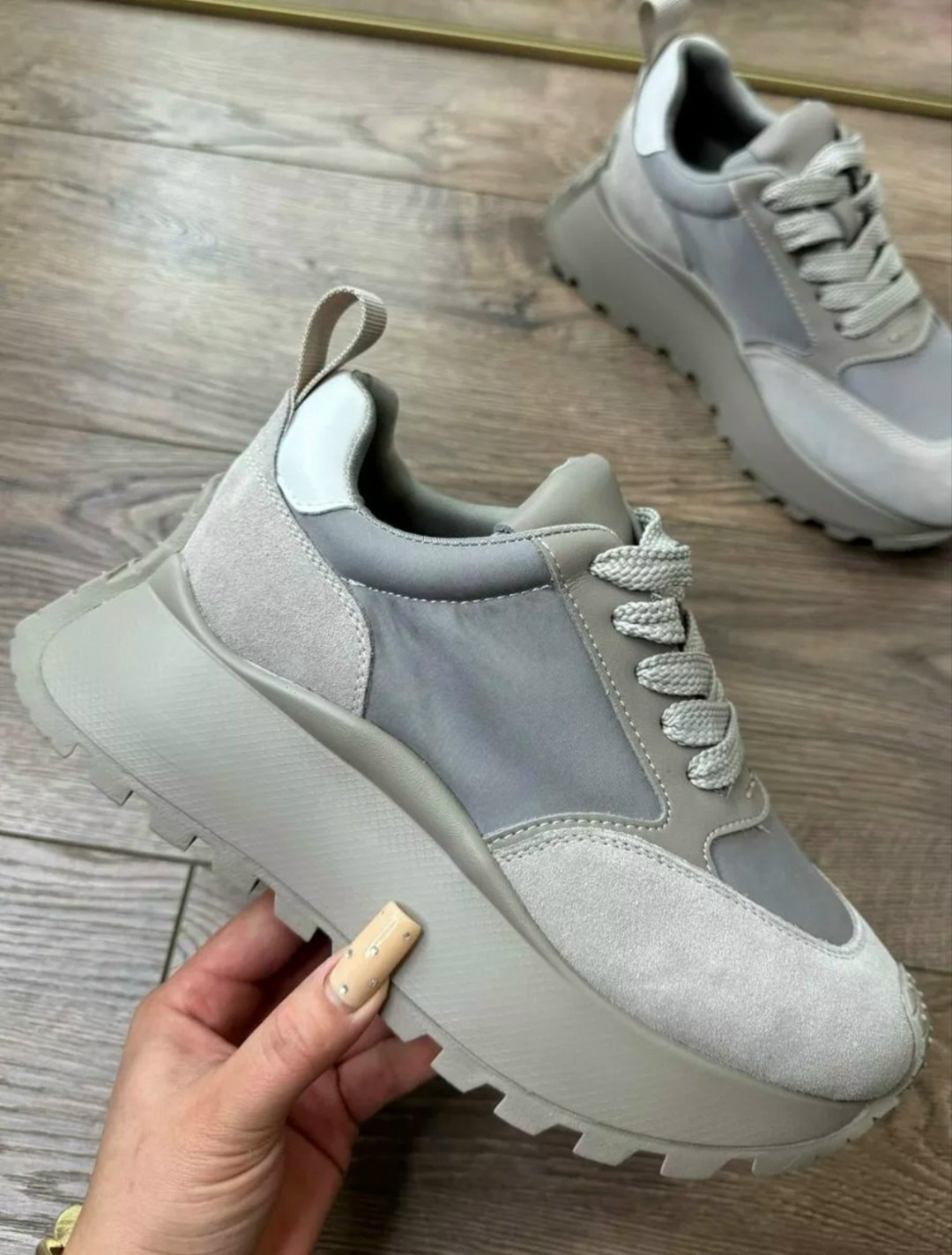 женские кроссовки,,кроссовки женские модные,кроссовки бежевые,кроссовки для женщин