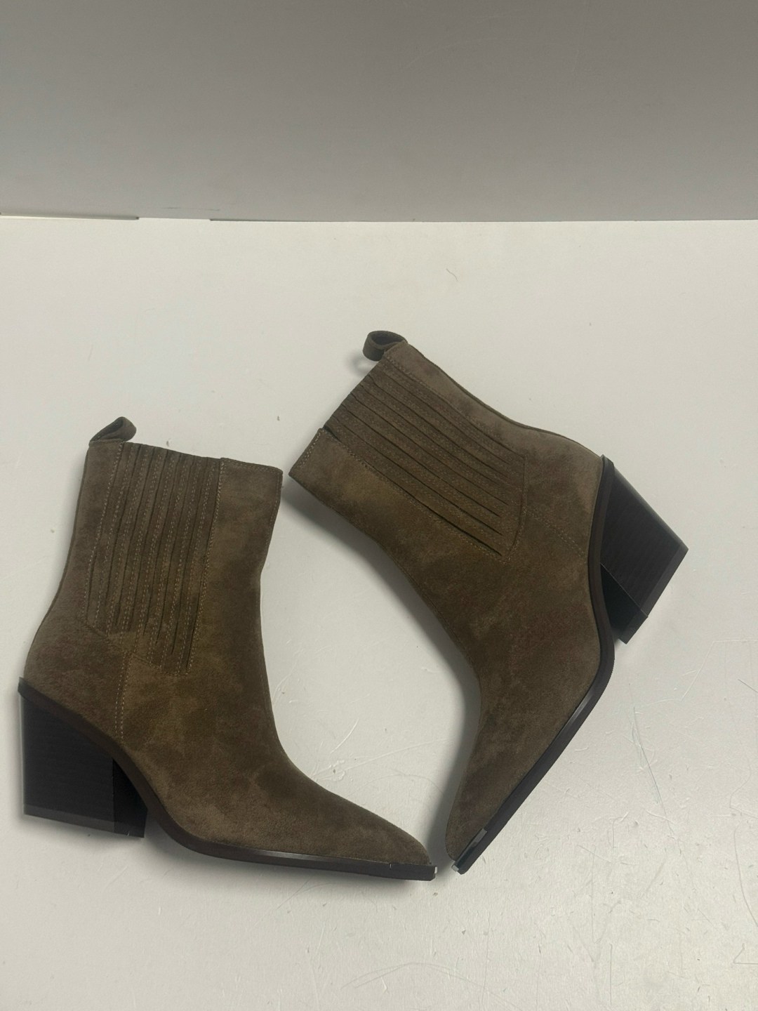 ,ковбойские замшевые ботильоны dewina isabel marant бежевый,ботильоны женские,замшевые ботильоны,ботильоны