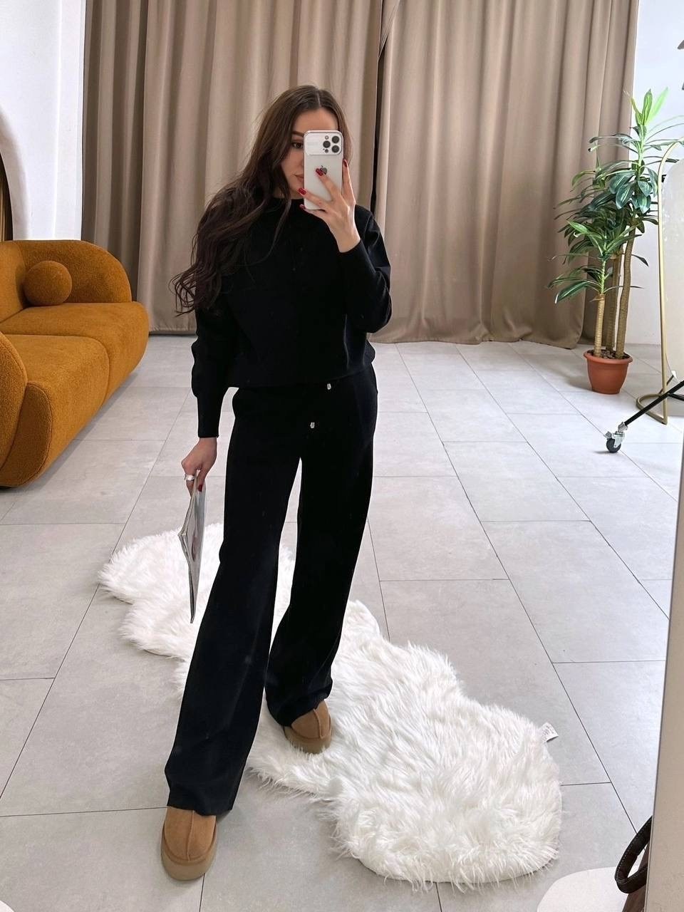 костюм бежевый,костюм с брюками,трикотажные костюмы,костюм молочный,костюмы брючный