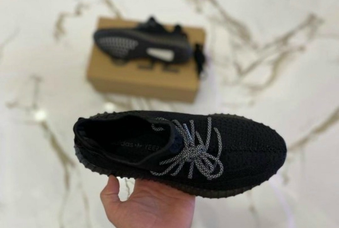 кроссовки adidas yeezy boost 350,кроссовки adidas yeezy boost,adidas yeezy boost 350,adidas yeezy boost 350 v 2,adidas yeezy boost