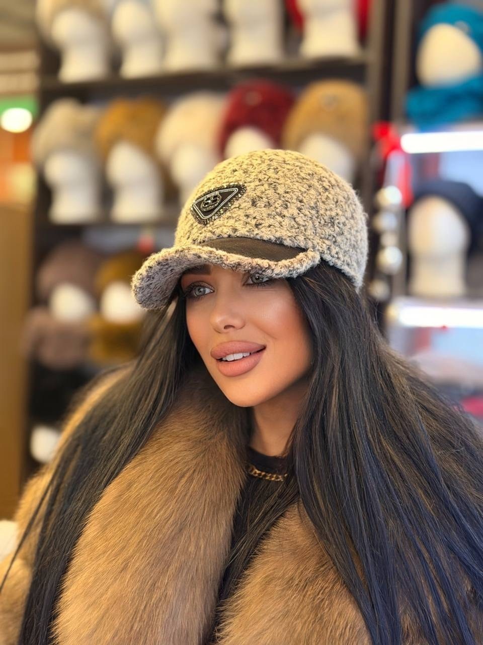 бейсболка меховая тёплая,кепка стильная,меховая кепка прада,кепка тедди меховая yuliashvets,стильная бейсболка